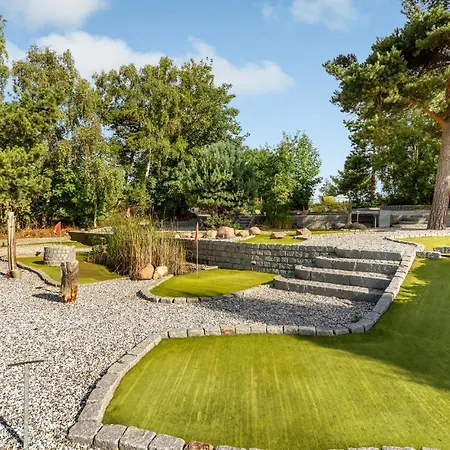 2 Bedroom Pet Friendly In