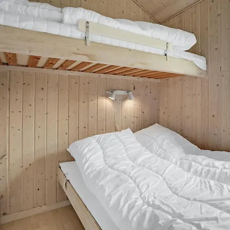Nyaraló 2 Bedroom Pet Friendly In *